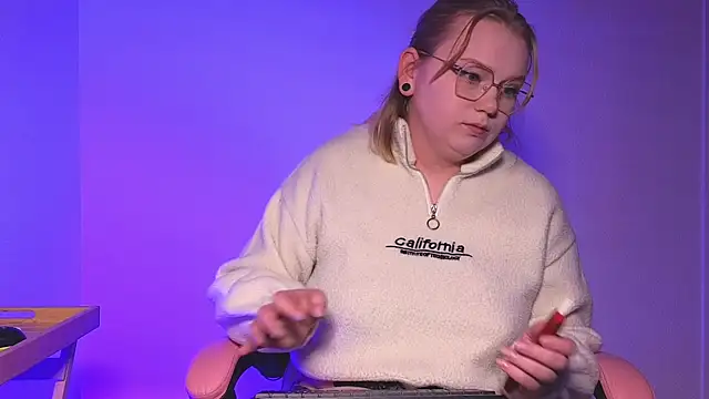 lame cat online show from October 2025 12:28:02 AM