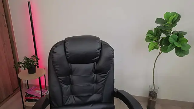 amyross s1 online show from October 2025 08:08:02 PM