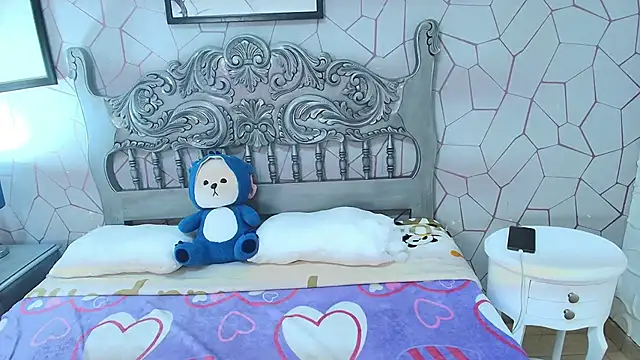 Bjmiluu online show from September 2025 09:17:02 PM