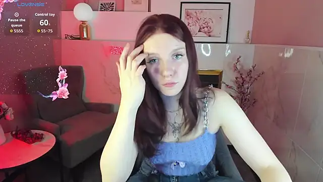 Snapshot of Layla_Glam chatting on October 2025 01:20:01 PM Layla Glam online show from October 2025 01:20:01 PM