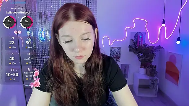 Snapshot of Layla_Glam chatting on October 2025 05:41:02 AM Layla Glam online show from October 2025 05:41:02 AM