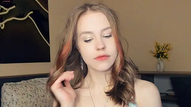 MaliaBourraine online show from March 2026 07:14:02 AM