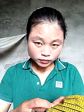 Snapshot of clara-cute chatting on October 2025 04:52:01 AM clara-cute online show from October 2025 04:52:01 AM