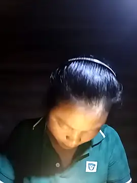 Snapshot of clara-cute chatting on October 2025 01:30:01 PM clara-cute online show from October 2025 01:30:01 PM