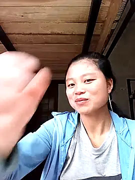 Snapshot of clara-cute chatting on October 2025 04:40:02 AM clara-cute online show from October 2025 04:40:02 AM