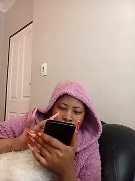 BubblyBeautiful online show from October 2025 02:50:01 PM