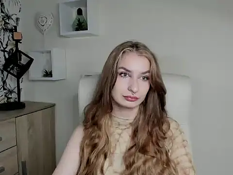 Snapshot of NinaBlond1 chatting on October 2025 05:46:01 AM NinaBlond1 online show from October 2025 05:46:01 AM