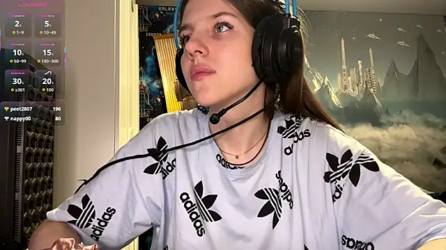 Elira Breeze online show from January 2026 05:27:02 PM