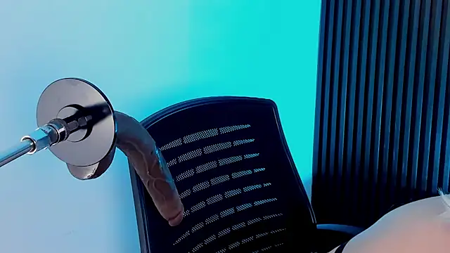 Aliyahsstone online show from November 2025 12:05:01 PM