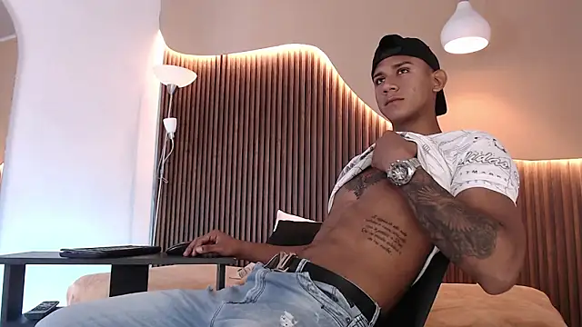 Aiden steel online show from September 2025 01:16:02 PM