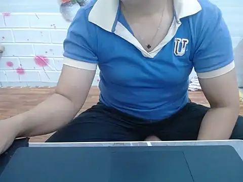 Hannie 26 online show from November 2025 01:01:02 PM