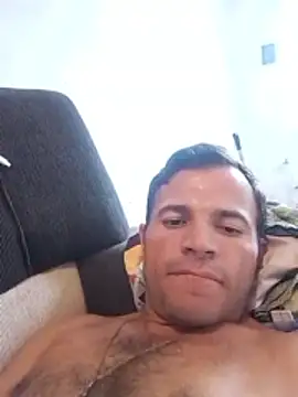 Claudiokkkkk online show from April 2026 06:38:01 PM