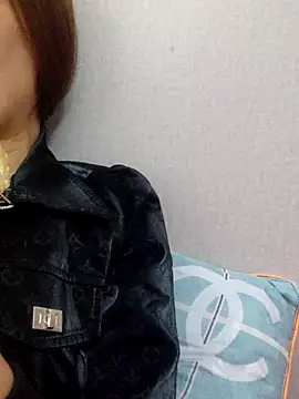 Snapshot of phuongxinhxan chatting on November 2025 03:06:01 AM phuongxinhxan online show from November 2025 03:06:01 AM