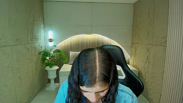 dany r  online show from April 2026 02:17:02 PM