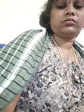 sweetqueen143 online show from January 2026 05:48:02 PM