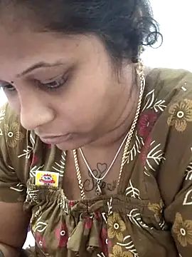 sweetqueen143 online show from February 2026 11:57:02 AM