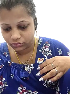 sweetqueen143 online show from April 2026 04:06:02 AM