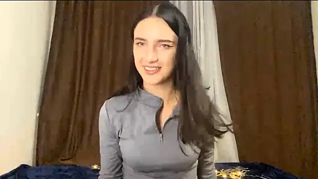 TifanyRawi online show from October 2025 08:39:01 PM