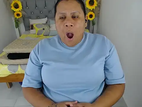 hotlesby valery online show from November 2025 08:11:01 PM