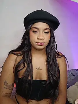 camilafoox7 online show from October 2025 01:08:01 PM