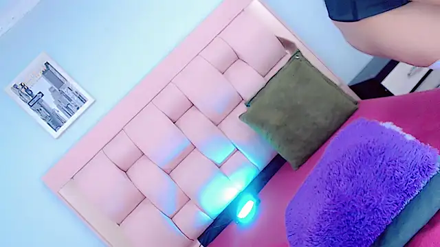 Snapshot of AdharaDaboin chatting on October 2025 03:50:02 AM AdharaDaboin online show from October 2025 03:50:02 AM