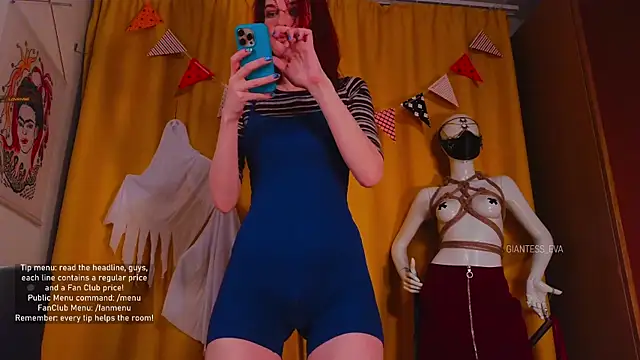 Snapshot of Giantess_Eva chatting on October 2025 05:14:01 PM Giantess Eva online show from October 2025 05:14:01 PM