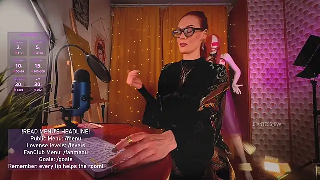 Snapshot of Giantess_Eva chatting on May 2026 09:23:01 PM Giantess Eva online show from May 2026 09:23:01 PM