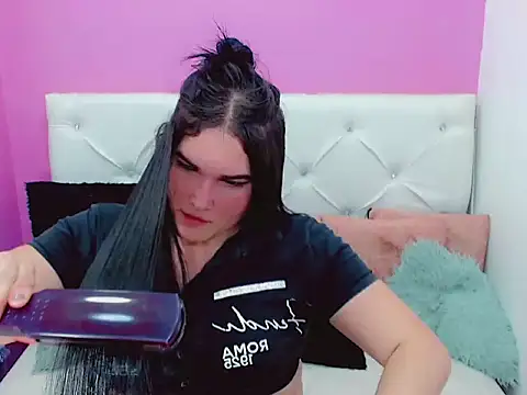 x daniiela x online show from October 2025 07:33:01 PM