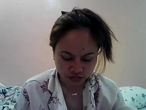 Snapshot of Amarrahlyn chatting on October 2025 09:35:02 PM Amarrahlyn online show from October 2025 09:35:02 PM