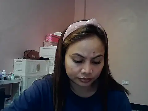 Snapshot of Amarrahlyn chatting on May 2026 09:21:01 PM Amarrahlyn online show from May 2026 09:21:01 PM