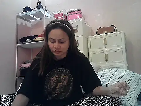 Amarrahlyn online show from July 2026 09:45:02 PM