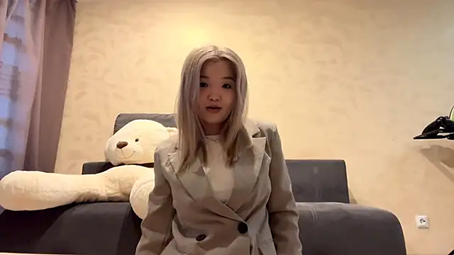 CarolannSide online show from September 2025 05:20:01 AM