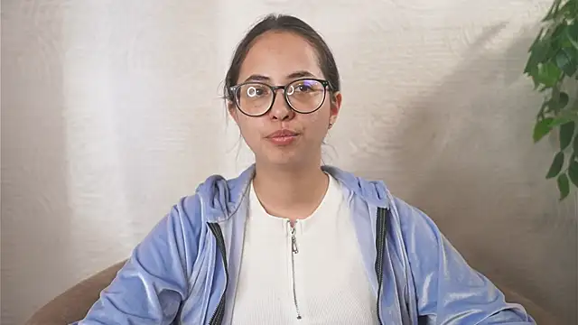 DebiPoliks online show from September 2025 11:02:01 AM
