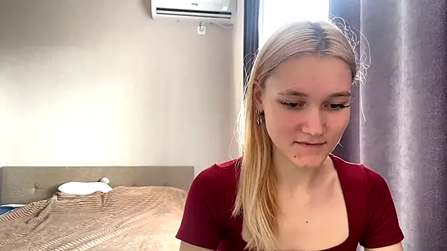 Snapshot of TwinedPeril chatting on October 2025 07:05:02 AM TwinedPeril online show from October 2025 07:05:02 AM