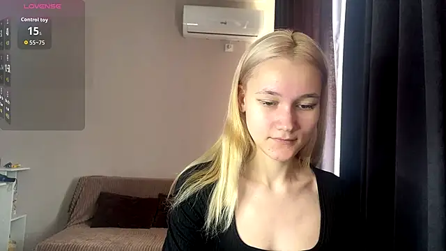 Snapshot of TwinedPeril chatting on October 2025 07:10:02 AM TwinedPeril online show from October 2025 07:10:02 AM