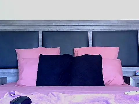 Snapshot of best_frnd chatting on February 2026 05:46:02 AM best frnd online show from February 2026 05:46:02 AM