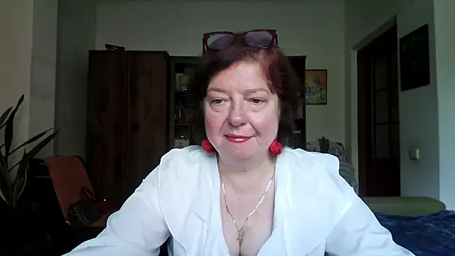 Violet Pulse online show from June 2026 10:32:02 AM