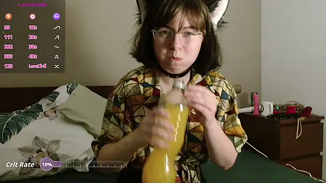 Snapshot of HardNerdVoid chatting on November 2025 08:32:01 PM HardNerdVoid online show from November 2025 08:32:01 PM