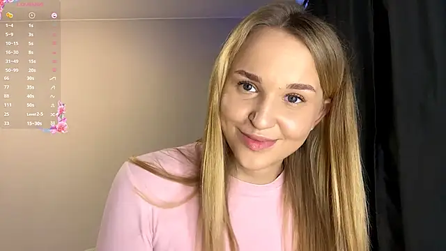 Snapshot of TanekaBoitel chatting on October 2025 10:34:02 AM TanekaBoitel online show from October 2025 10:34:02 AM