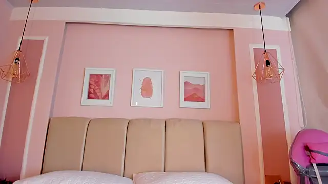 Sarah Reidd online show from October 2025 12:17:02 PM