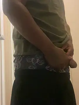 girlwatt online show from October 2025 03:04:01 AM