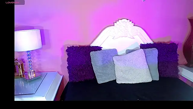  IsabellaRousse online show from November 2025 07:24:02 PM