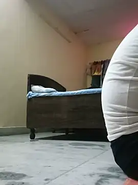 ROXX121 online show from October 2025 05:44:02 PM