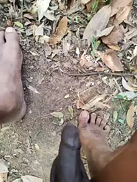 DICKLANKA online show from October 2025 10:43:02 AM