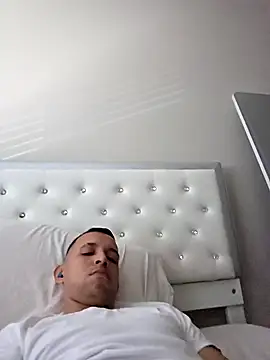 sweet hings online show from September 2025 07:36:02 PM