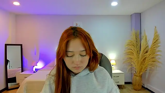 Snapshot of Samara_Hilton_2 chatting on October 2025 07:55:02 PM Samara Hilton 2 online show from October 2025 07:55:02 PM