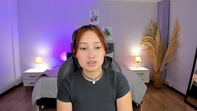 Snapshot of Samara_Hilton_2 chatting on October 2025 07:14:02 PM Samara Hilton 2 online show from October 2025 07:14:02 PM