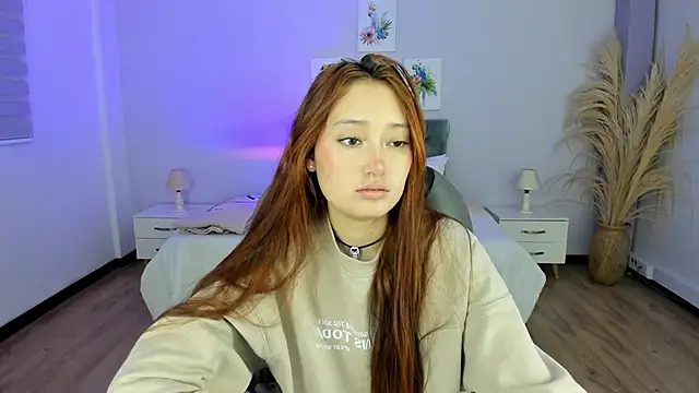 Snapshot of Samara_Hilton_2 chatting on October 2025 06:56:01 PM Samara Hilton 2 online show from October 2025 06:56:01 PM