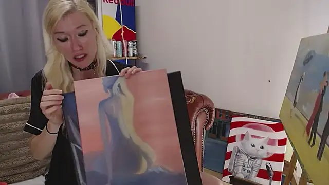 Snapshot of GirlFeetQueen chatting on October 2025 01:02:02 AM GirlFeetQueen online show from October 2025 01:02:02 AM