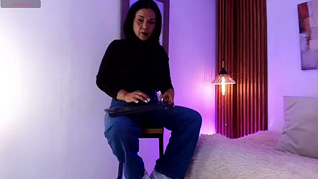 Snapshot of EvaGoddess_ chatting on June 2026 07:39:01 PM EvaGoddess online show from June 2026 07:39:01 PM